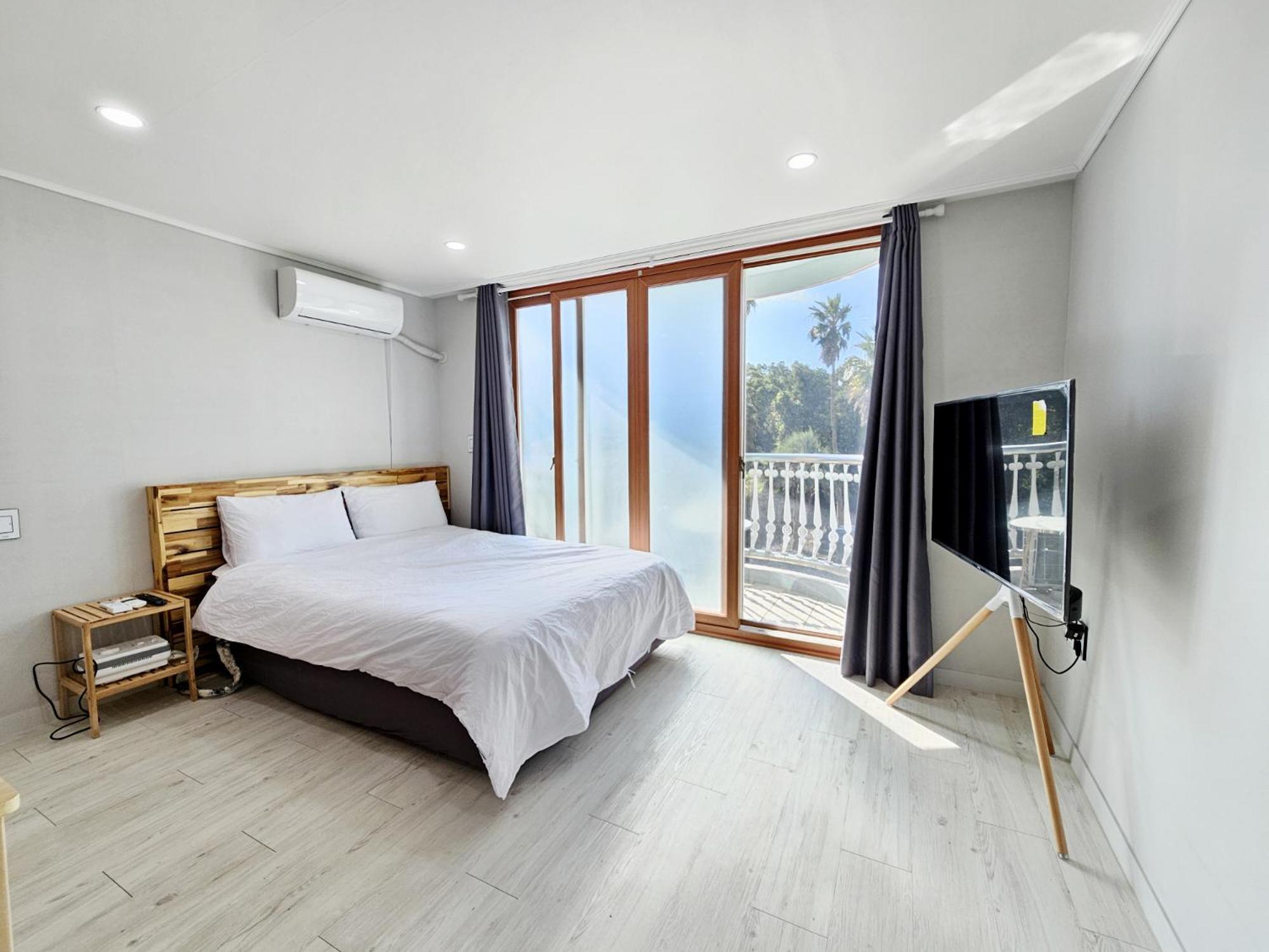 Greenside Pension Seogwipo Dış mekan fotoğraf
