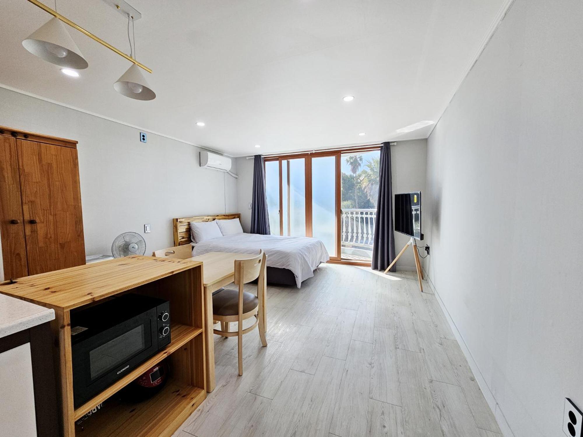 Greenside Pension Seogwipo Dış mekan fotoğraf