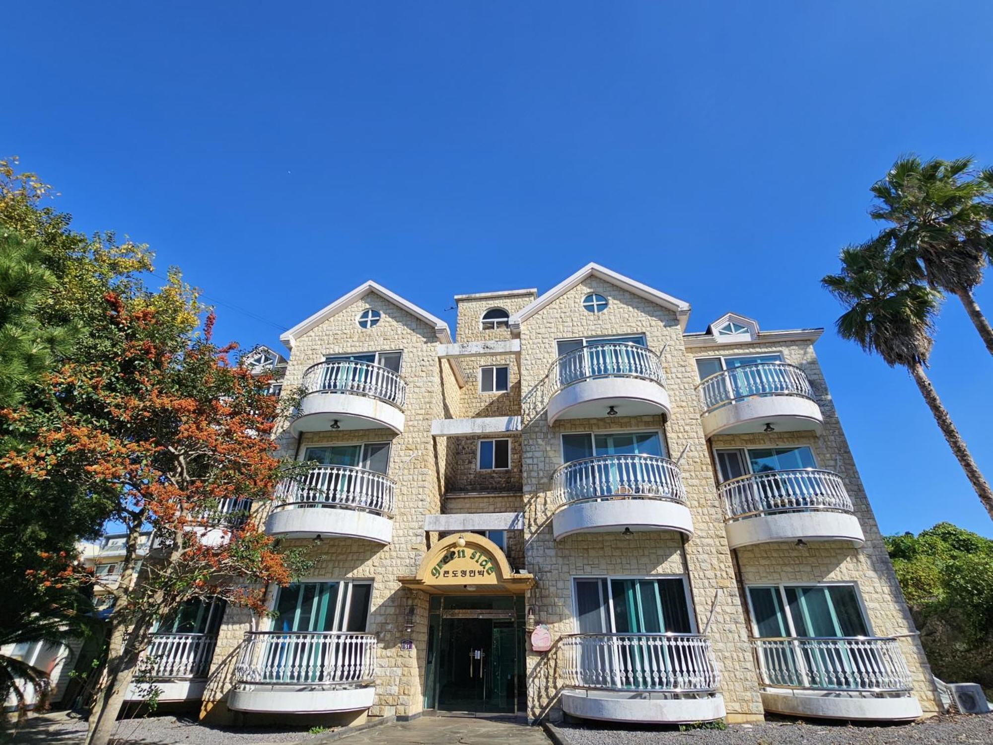 Greenside Pension Seogwipo Dış mekan fotoğraf