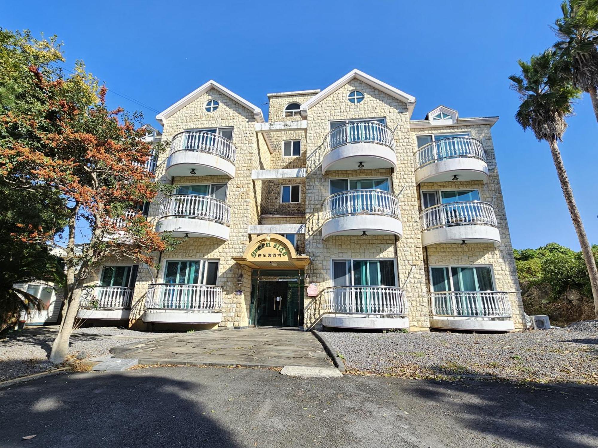 Greenside Pension Seogwipo Dış mekan fotoğraf