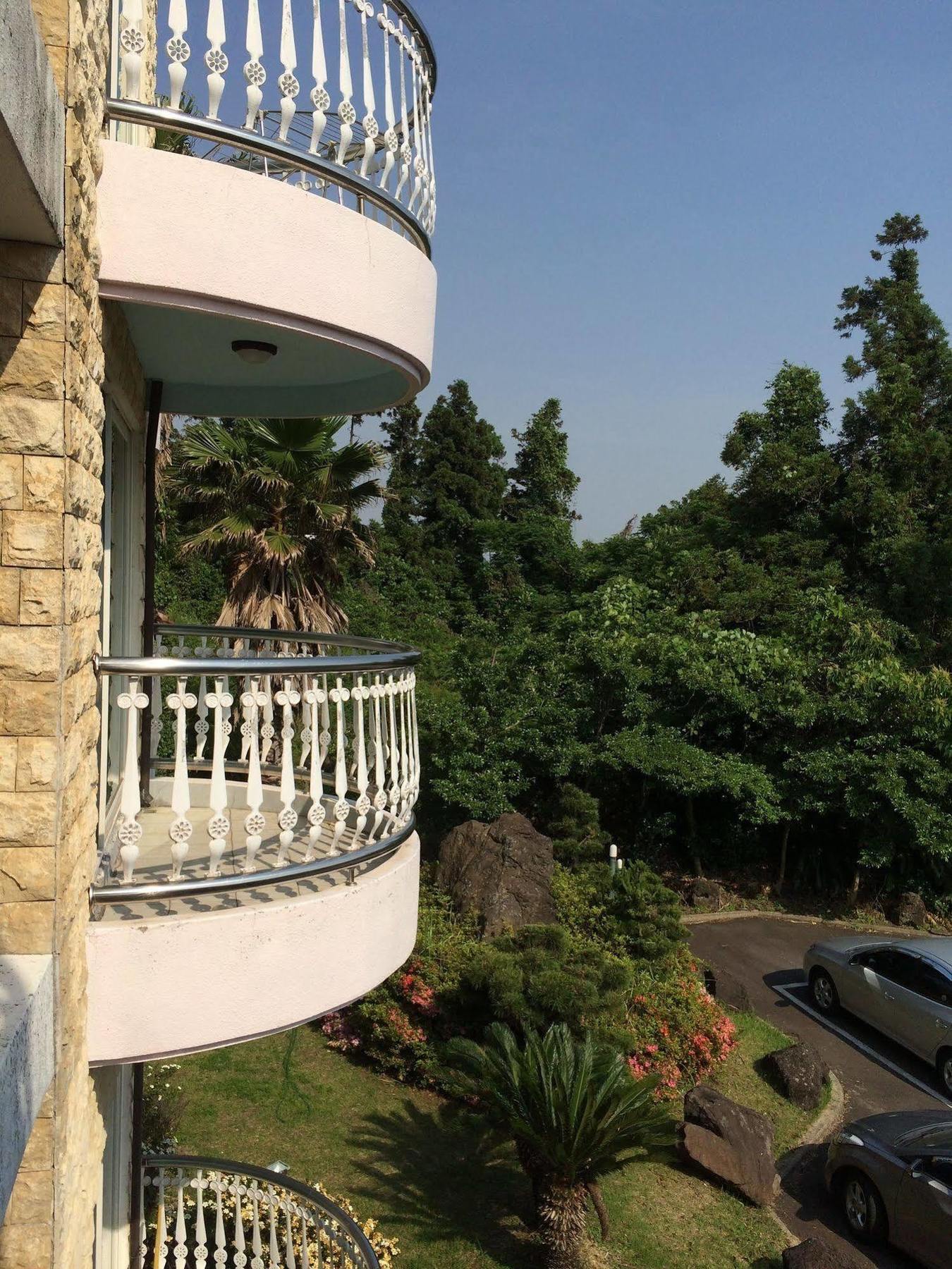 Greenside Pension Seogwipo Dış mekan fotoğraf